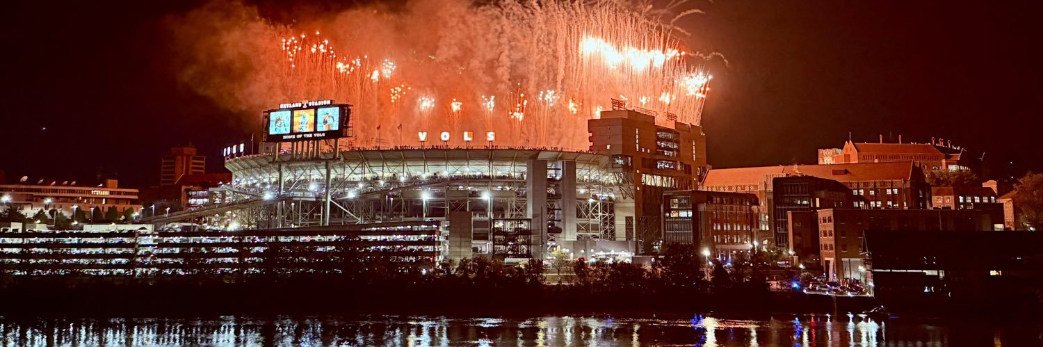 🧡Heat-her🤍🌻🐢🐝 banner