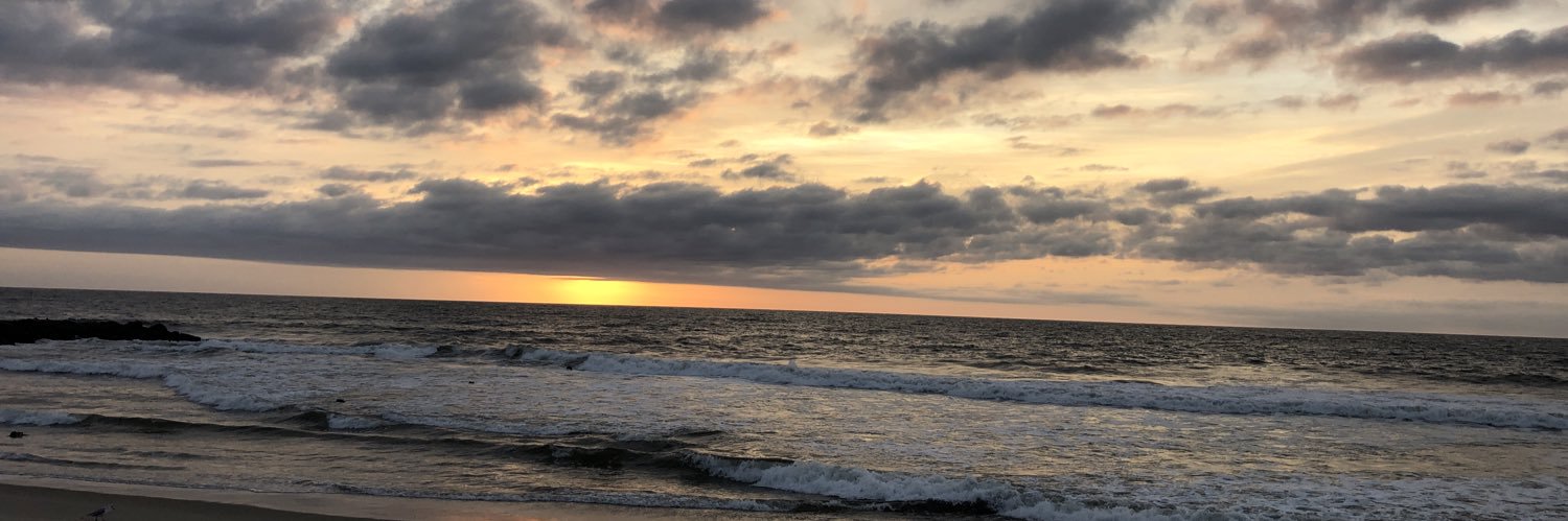 carlydanielle13's profile banner image
