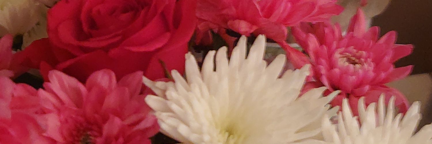 LauraJGarratt's profile banner image