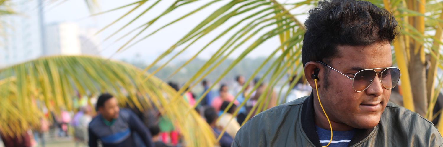 Devianhamid's profile banner image