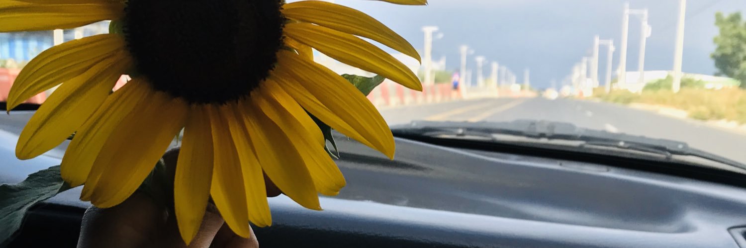 1_maely's profile banner image