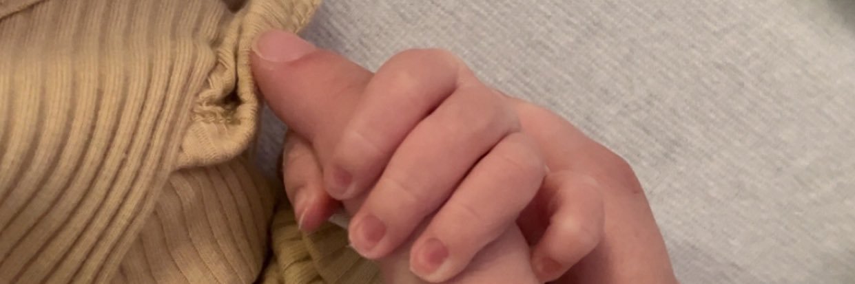 angmariesky's profile banner image