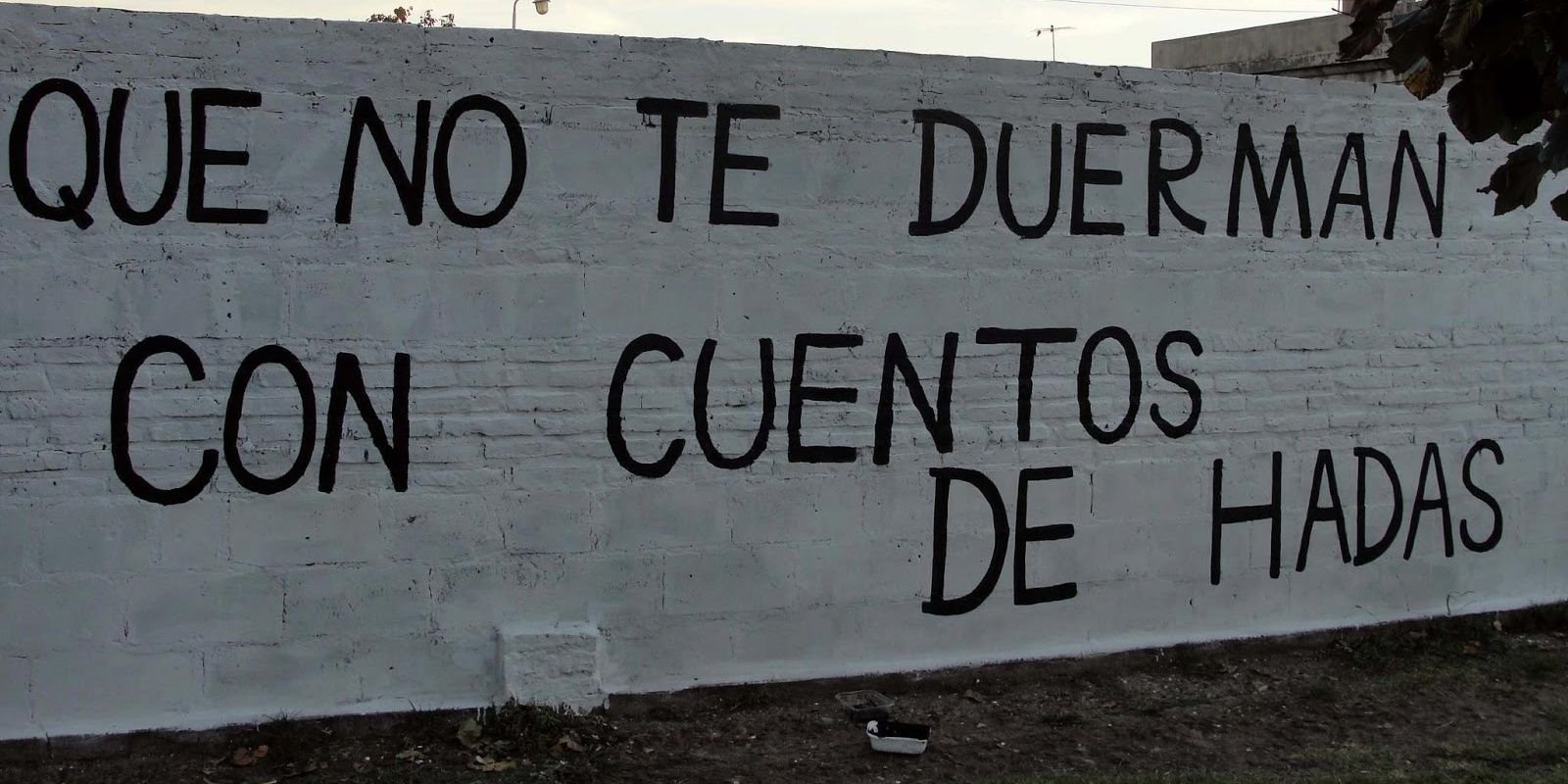 Sonrisas y lagrimas banner