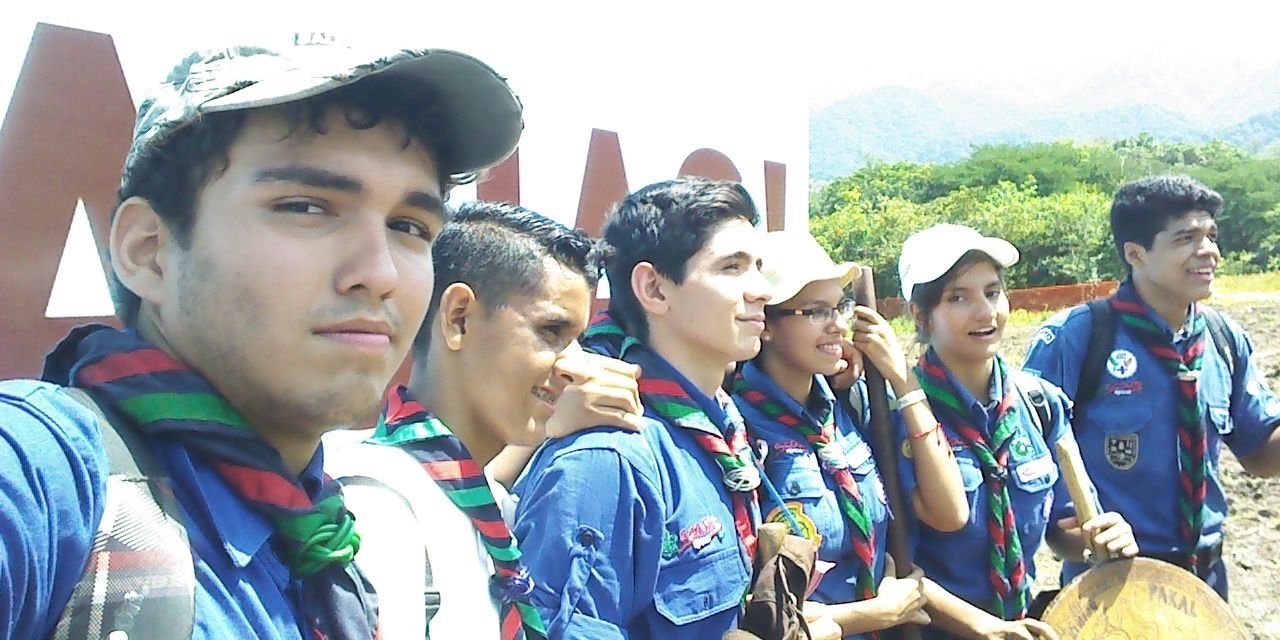 alexroblesmx's profile banner image