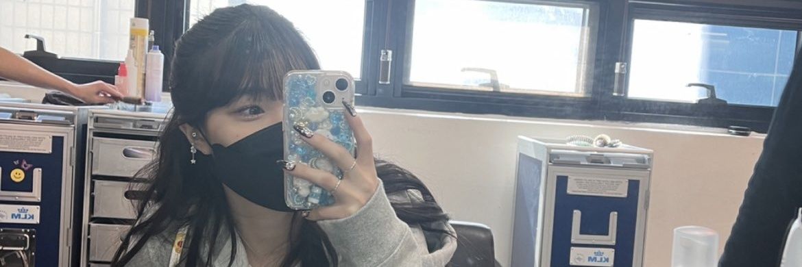 Yeojin. banner