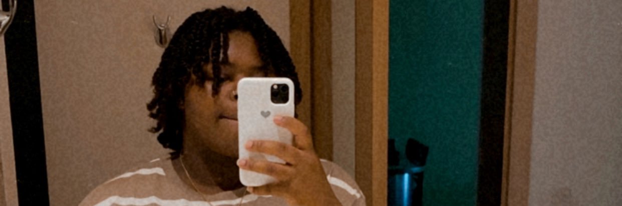 ronisharue's profile banner image