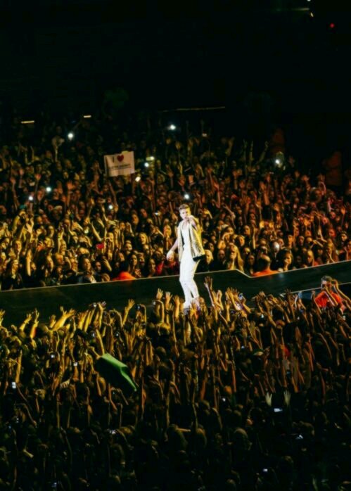 JBieberFeverDF's profile banner image