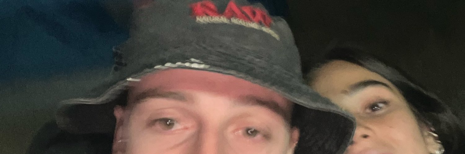 abrilcornejo__'s profile banner image