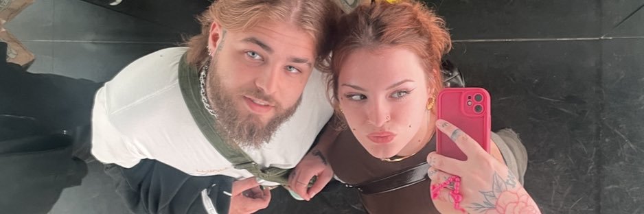 B4 banner