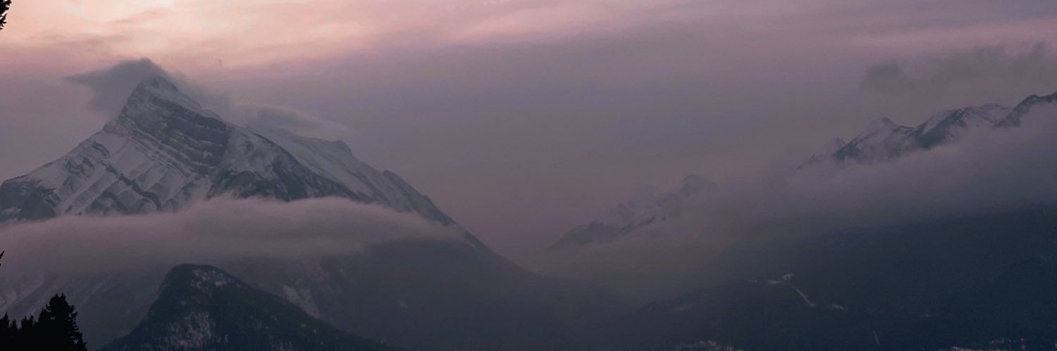 chloeeelayne's profile banner image