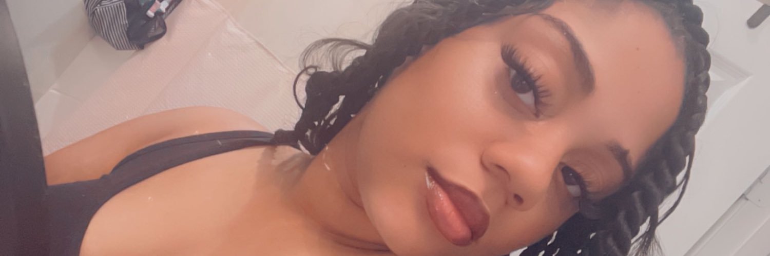 kynnicolee's profile banner image