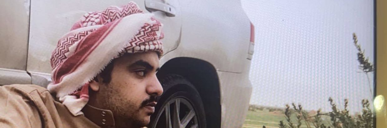 mo__888's profile banner image