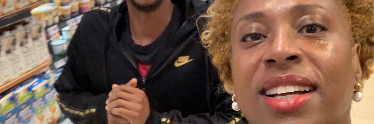 DyonneLewis's profile banner image