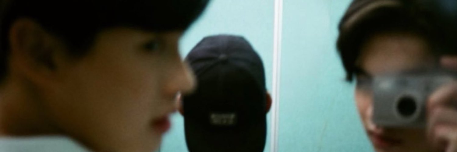 winyiran's profile banner image