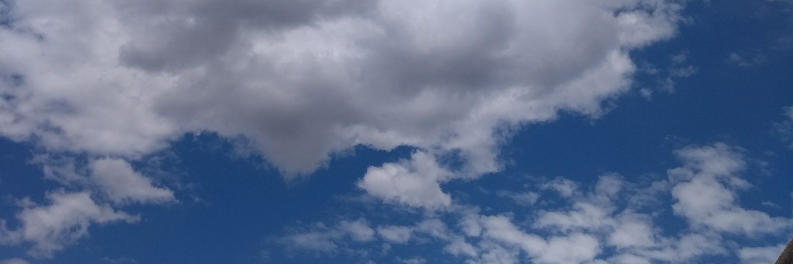 Vickydom_'s profile banner image