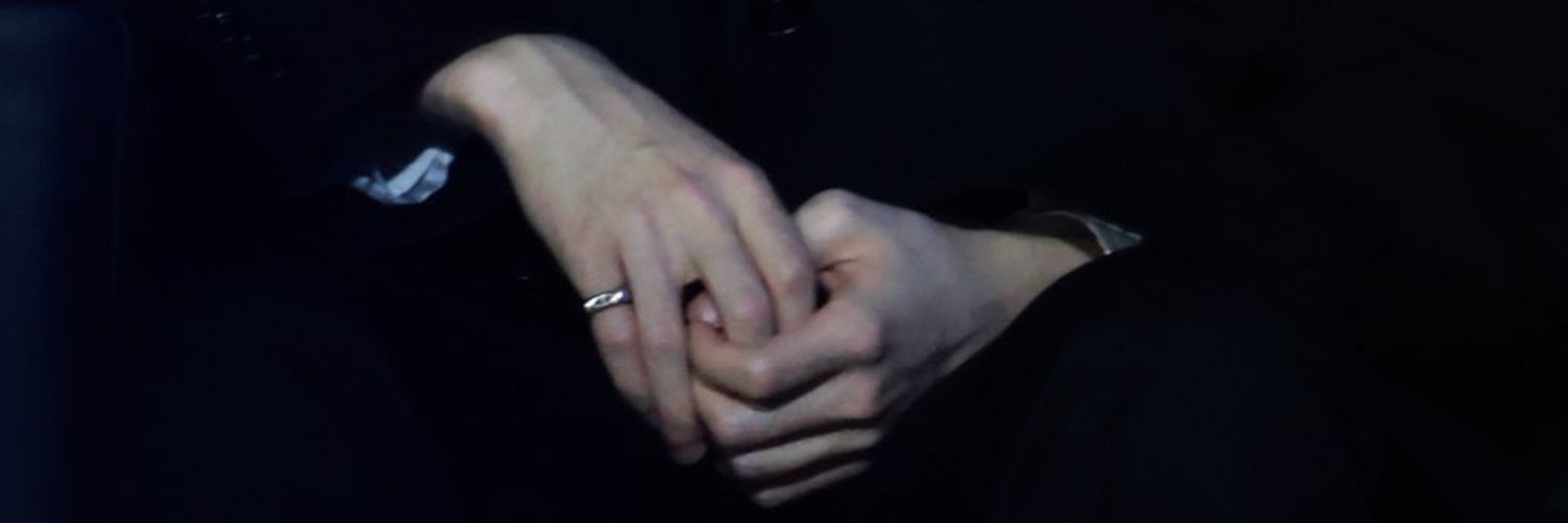 bleulumin's profile banner image