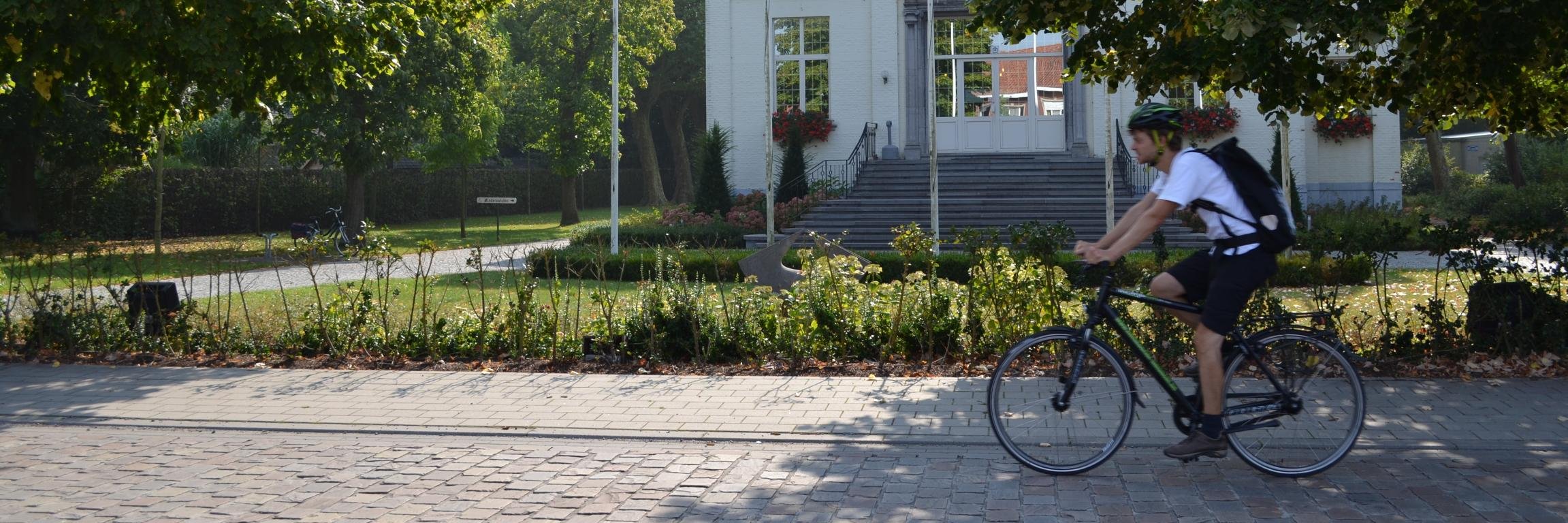 fietskoerierFL's profile banner image