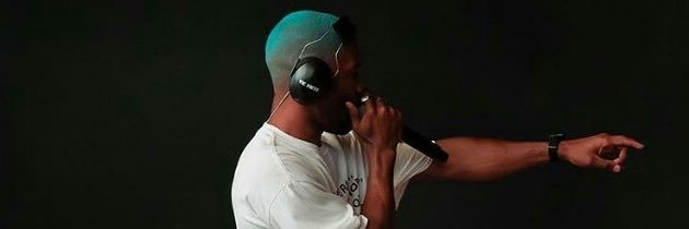 vic (they/them) banner