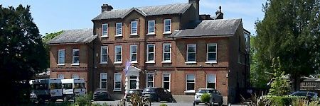 Oliver Barrett banner