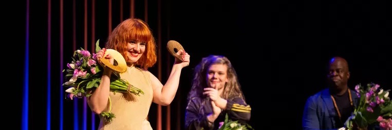 valentina tóth banner