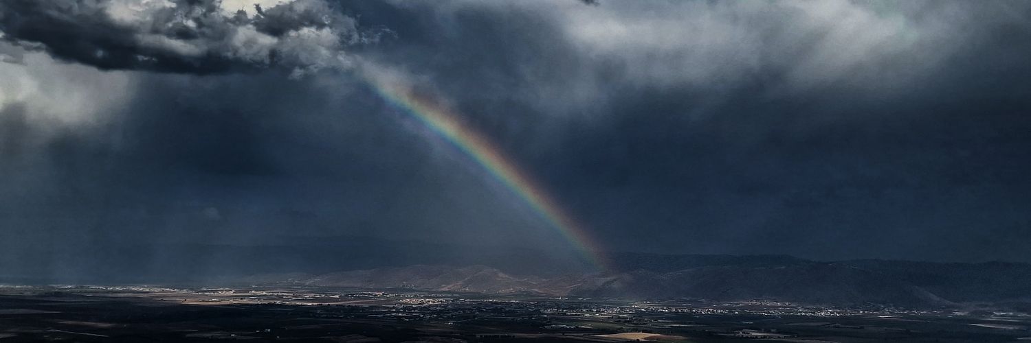 randomshituk's profile banner image