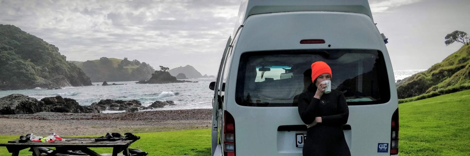 Amanda E Bates banner