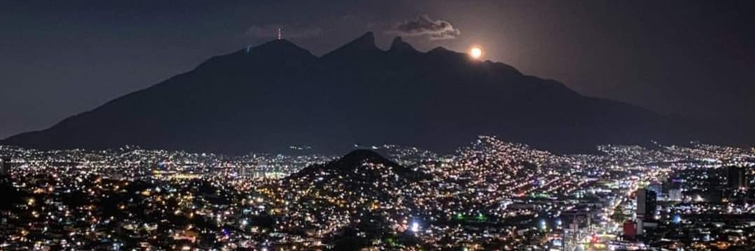 El Profe Lowe banner