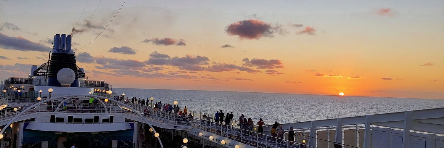 Stefibserrano_'s profile banner image
