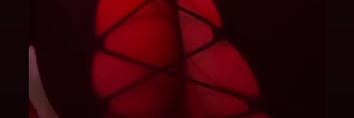queentiana18's profile banner image