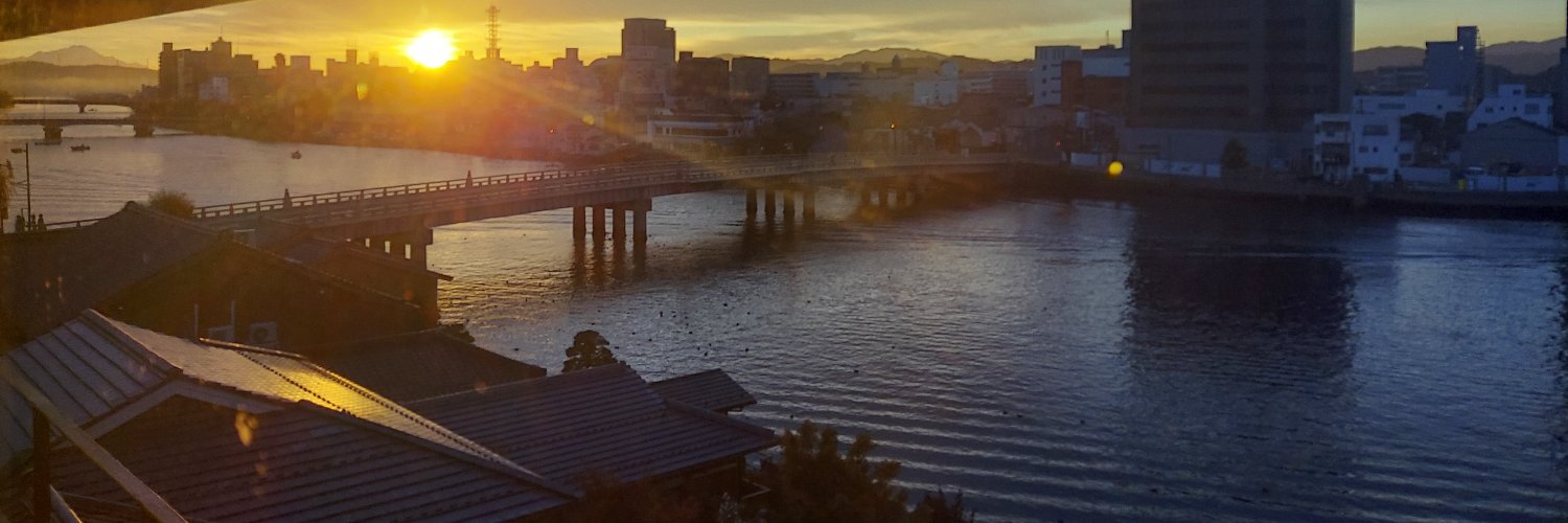 yomyomaya's profile banner image