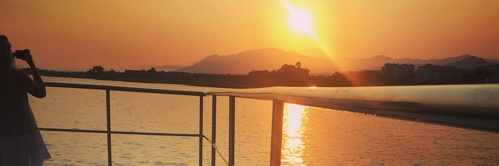 AilsDon's profile banner image