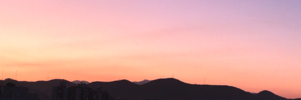 marcelasmarins's profile banner image