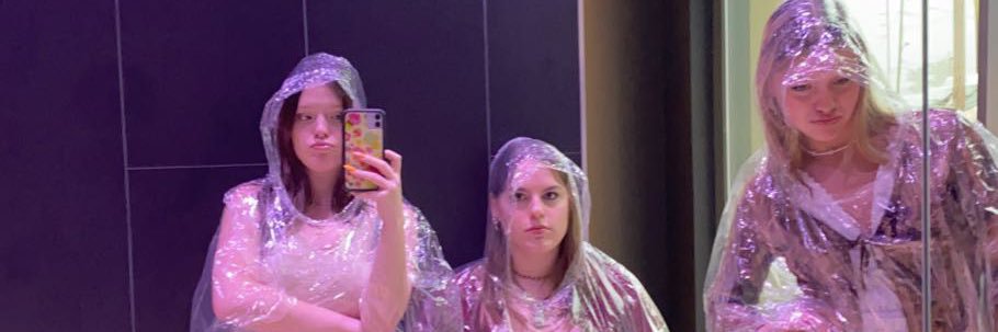 ariana_cw's profile banner image