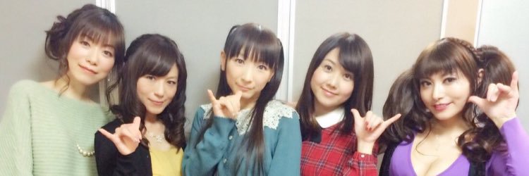 aderehdo's profile banner image