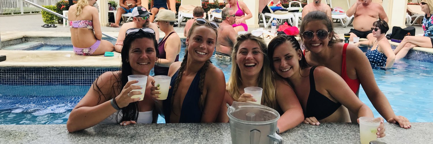 makaylawold's profile banner image