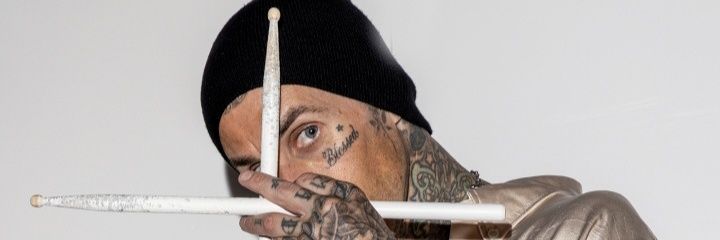 FmSRiN's profile banner image