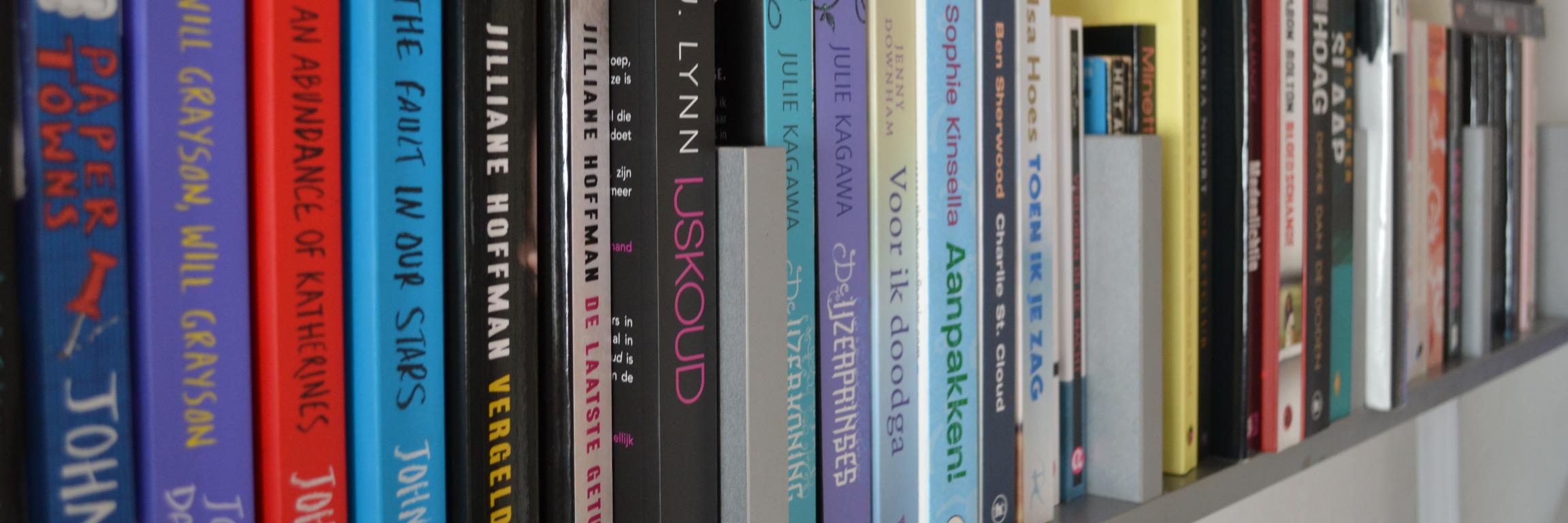 BooksChick's profile banner image
