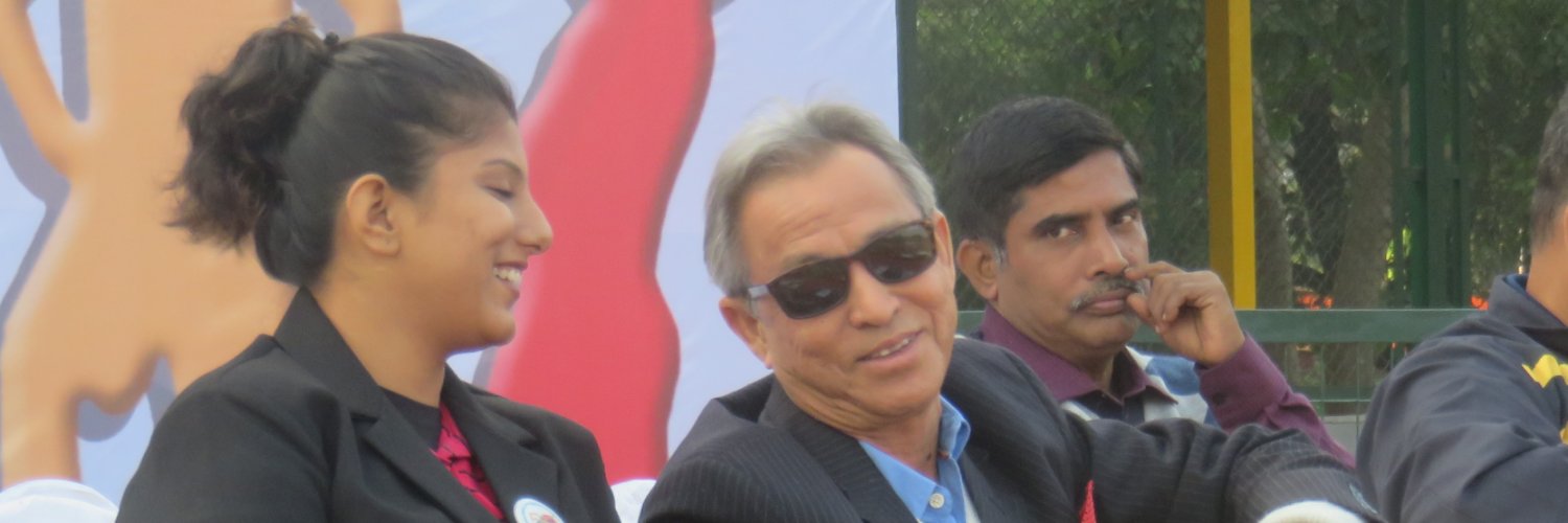 shreyashi_97's profile banner image