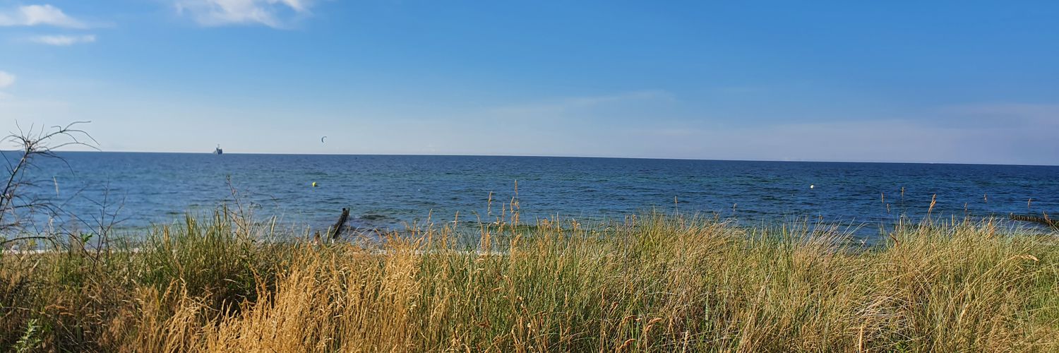 8bitheronerd's profile banner image