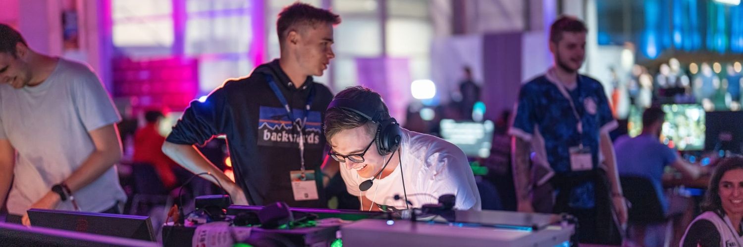 byGepo's profile banner image