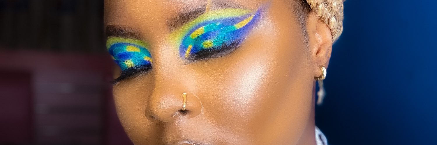 dee_tchyna's profile banner image
