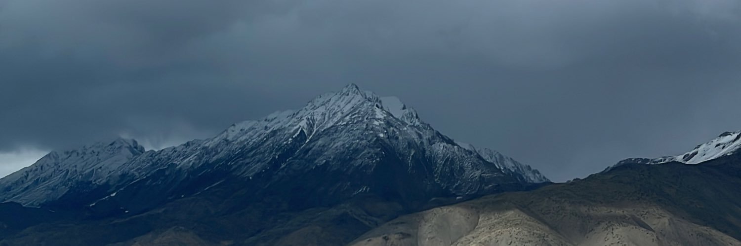 khalidinna's profile banner image