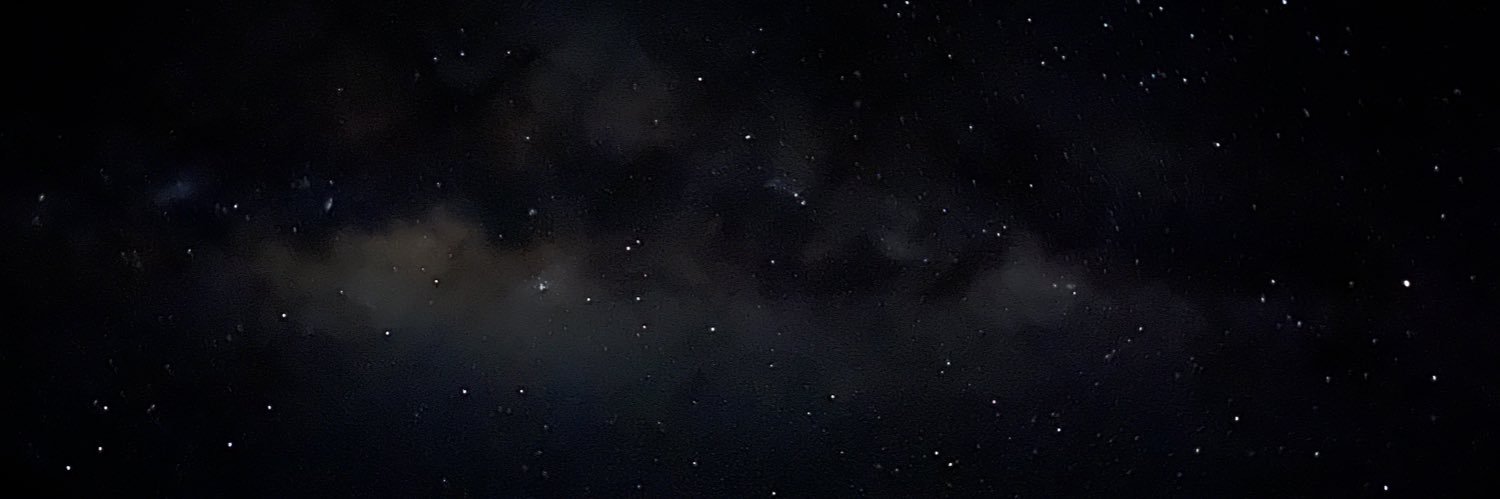 Malenagrandee's profile banner image