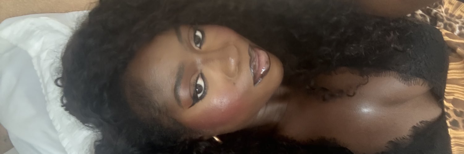 Hot Girl Kam banner