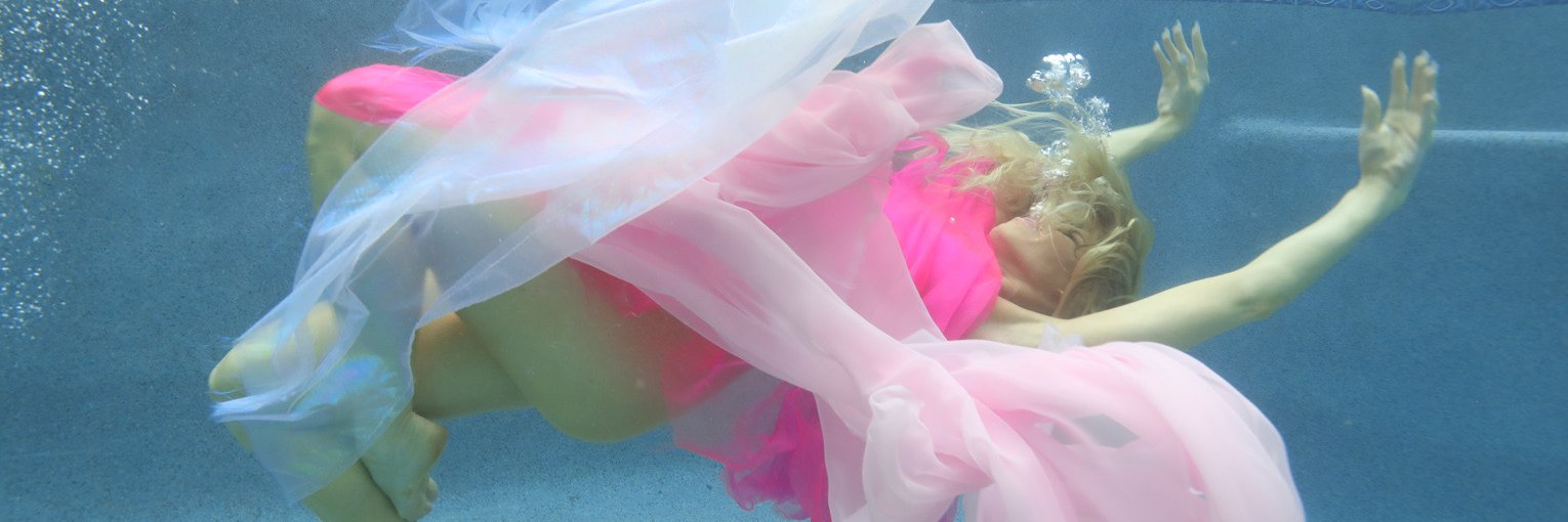 TooPoshBoutique's profile banner image
