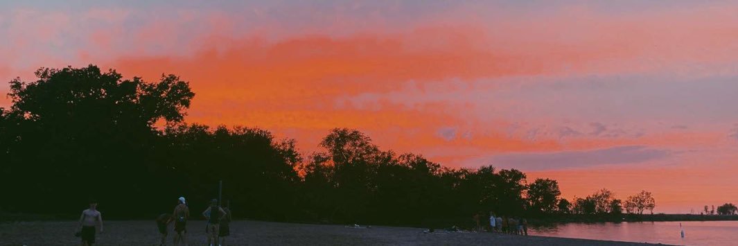 madi_corapi's profile banner image