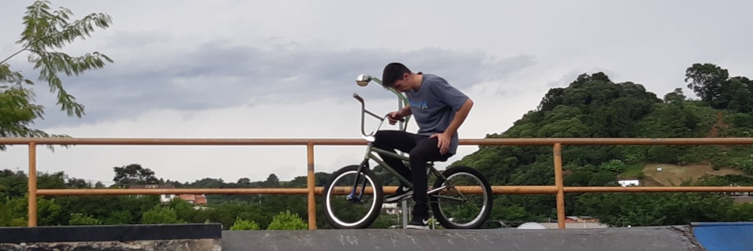 Roni_bmx's profile banner image