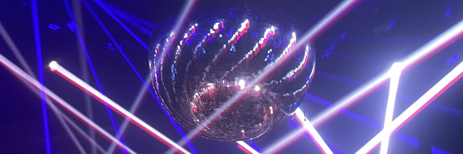 Teuxxi's profile banner image