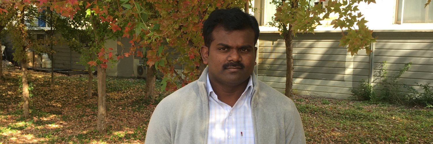 knaveenphy's profile banner image