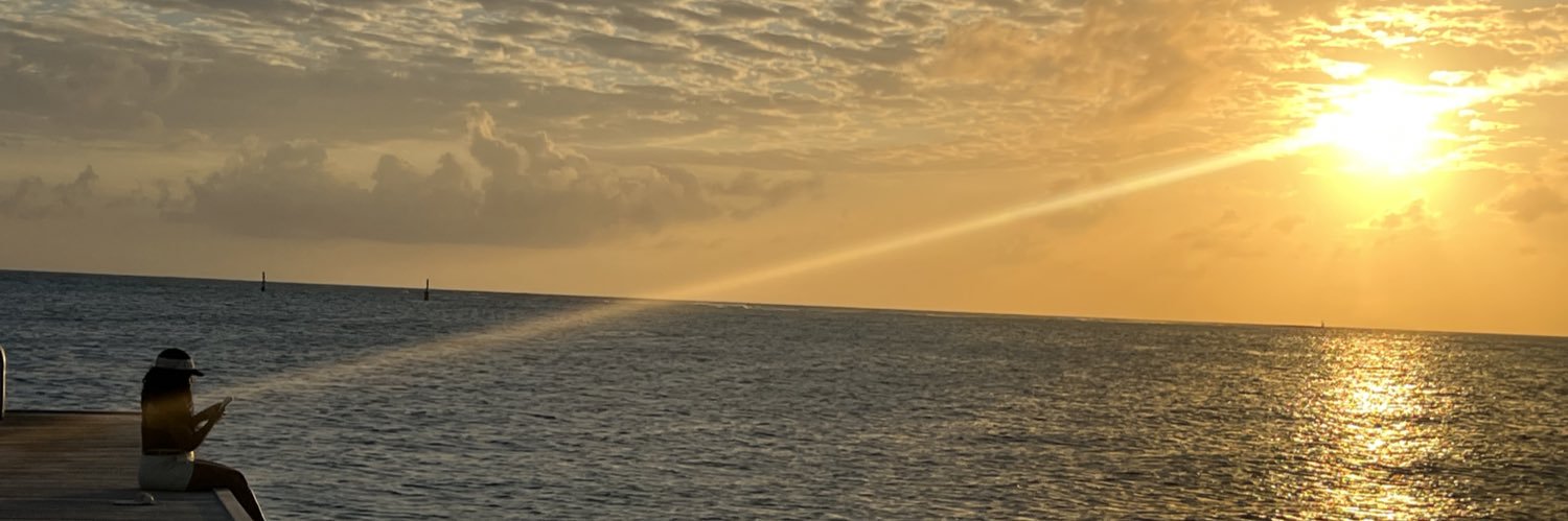 r3l_'s profile banner image
